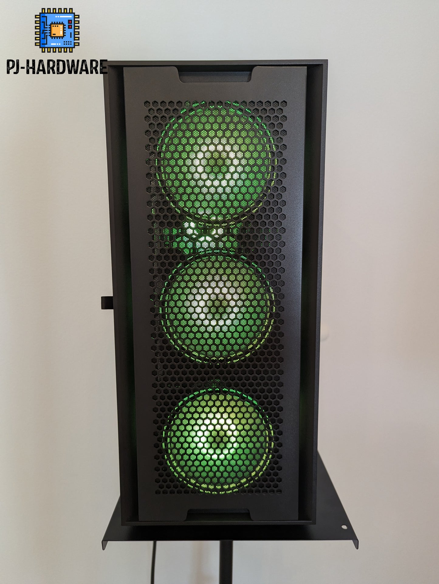 Gaming PC | AMD Ryzen 5700X3D | NVIDIA RTX 5060 TI 16GB | 32GB DDR4 | 1TB NVMe