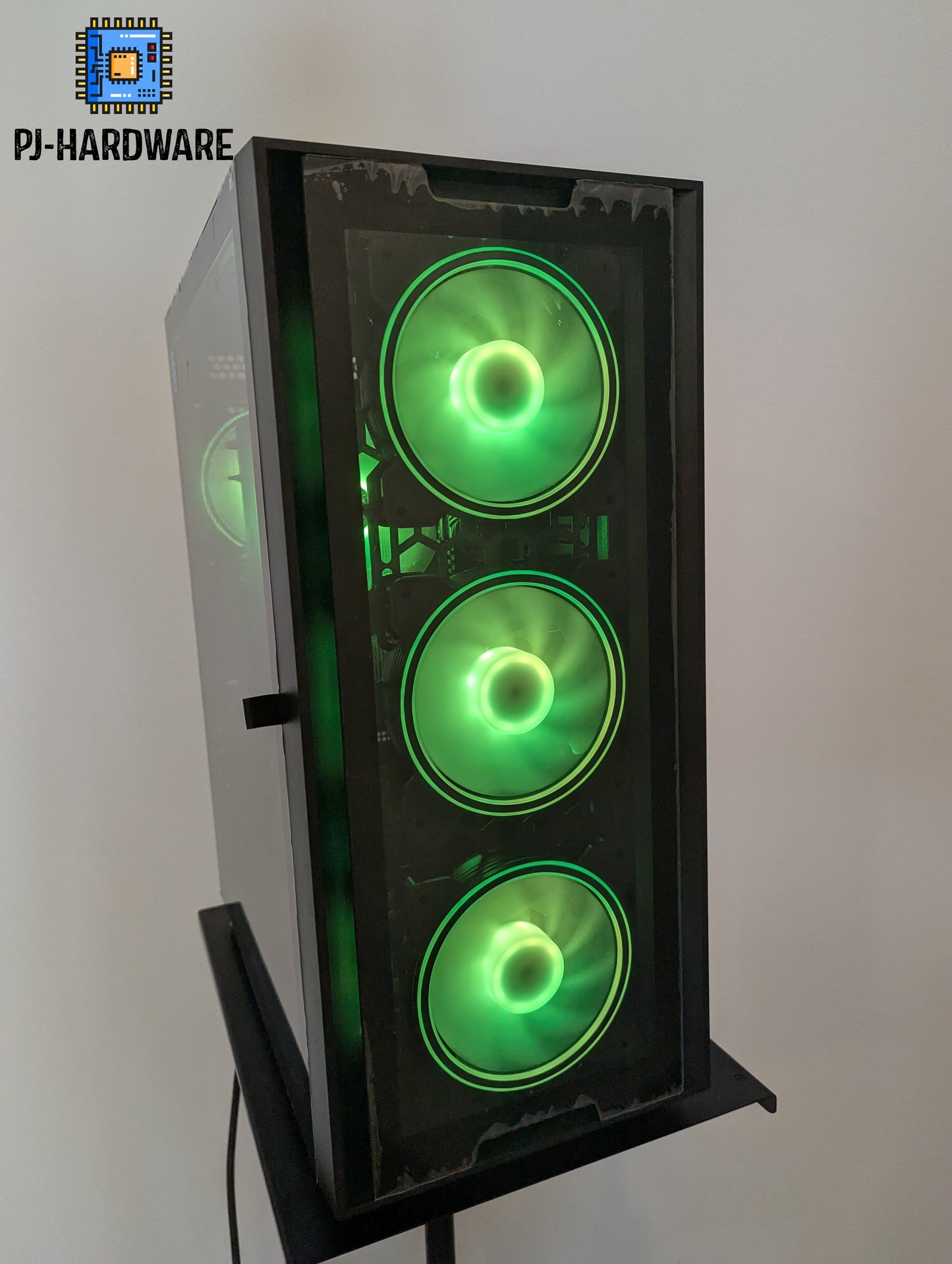 Gaming PC | AMD Ryzen 5700X3D | NVIDIA RTX 5060 TI 16GB | 32GB DDR4 | 1TB NVMe