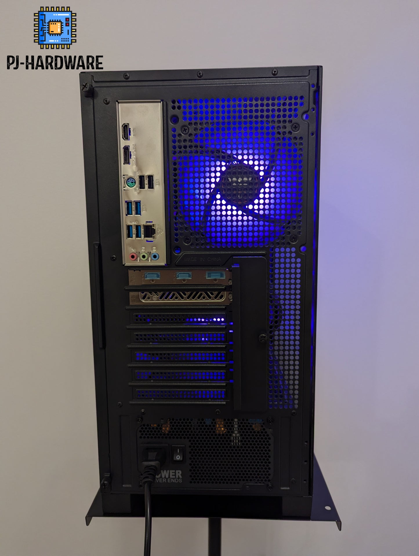 Gaming PC | AMD Ryzen 5700X | Radeon RX 9060XT 16GB | 16GB DDR4 | 1TB M.2